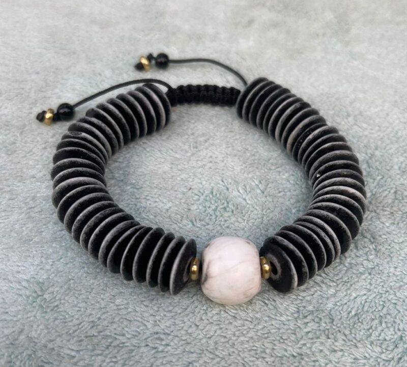 Yak bone with conch shell Bracelets