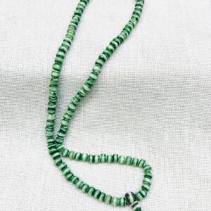 Bone beads / 10mm  green line